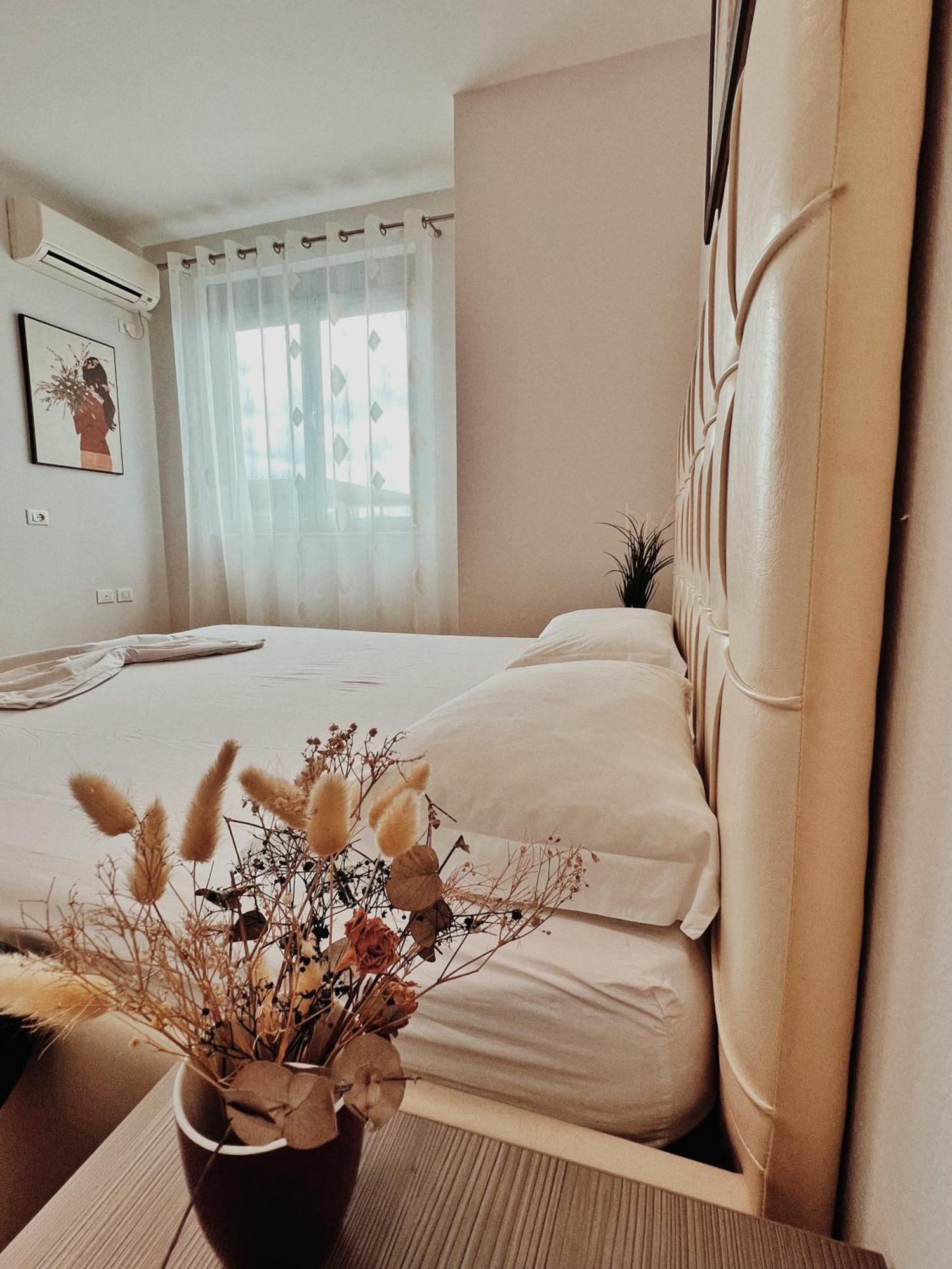 Cozy Rooftop Apartment - Your Home, Away From Home! Тирана Экстерьер фото