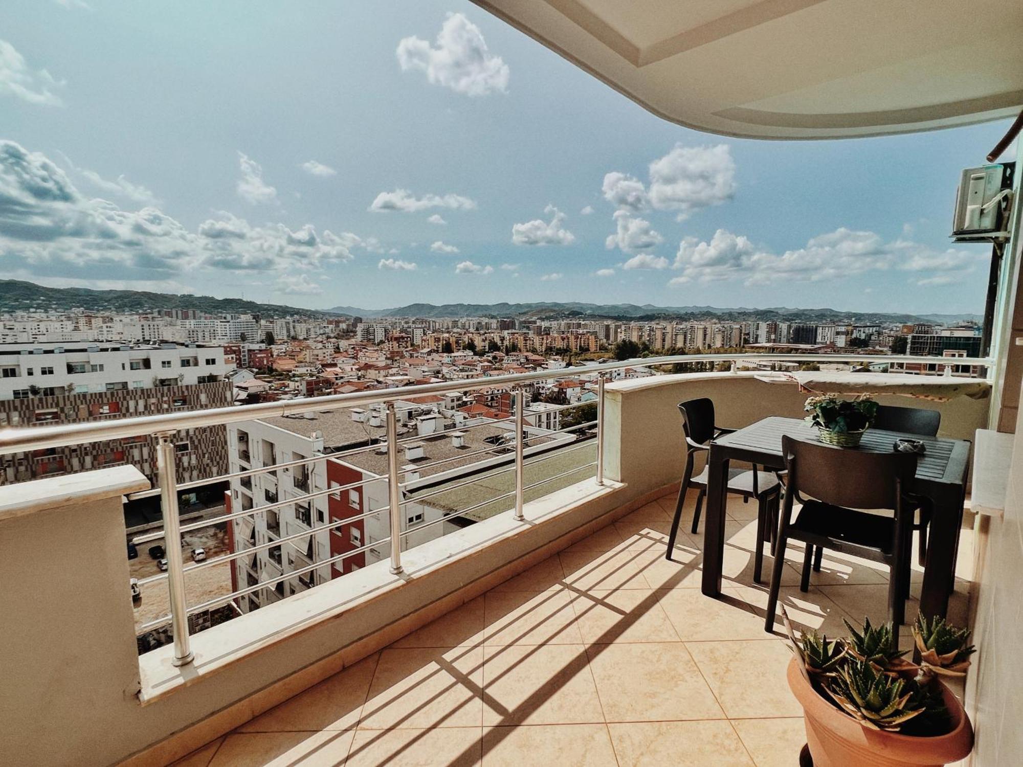 Cozy Rooftop Apartment - Your Home, Away From Home! Тирана Экстерьер фото